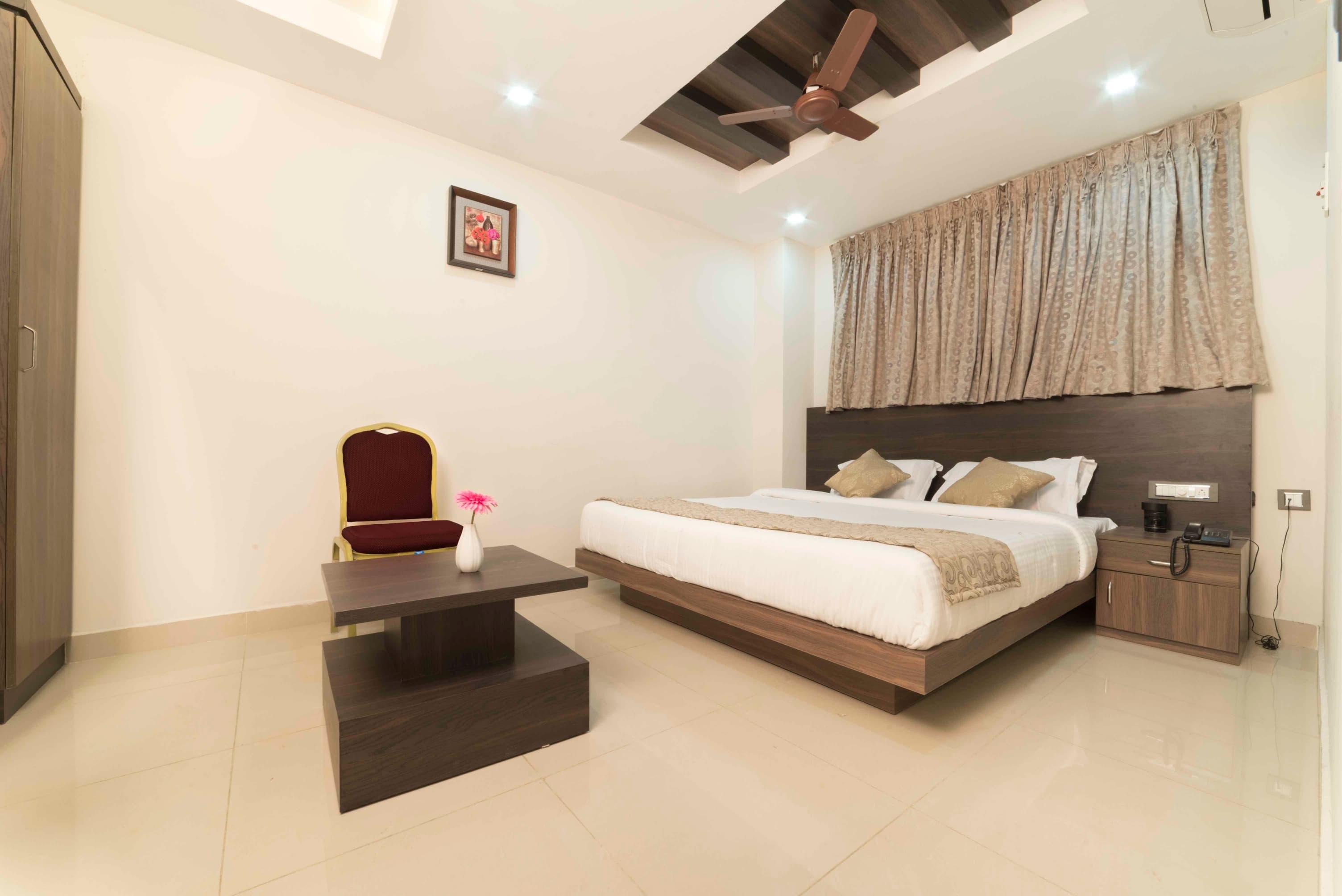 Deluxe Double Room 2